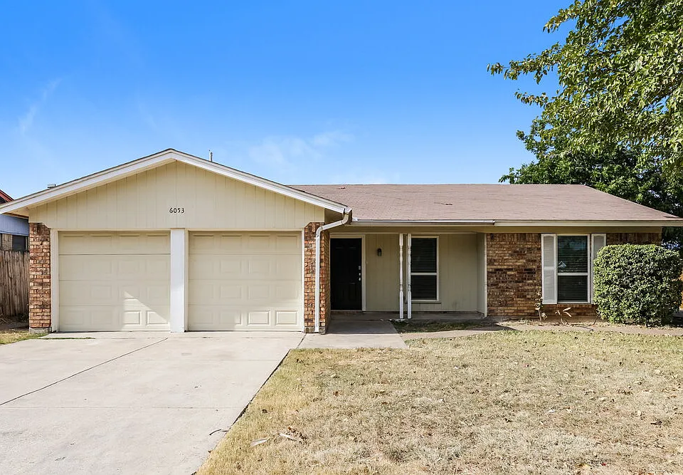 6053 Herschel Dr