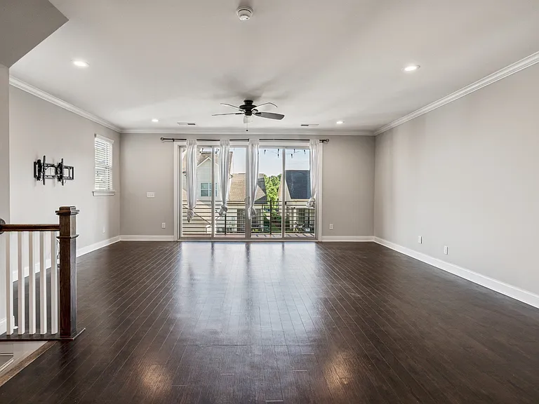 1722 Pat Garrett St — Photo 15