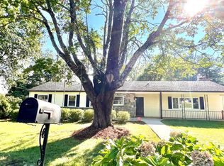 7 Lookout Rd E, Asheville, NC 28805