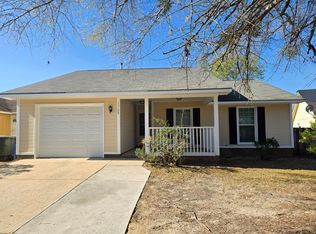 1728 Veanna Dr, Fayetteville, NC 28301