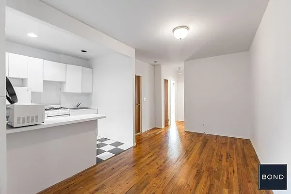 Rented by Bond New York | media 14