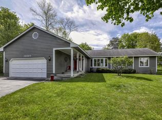 18665 Highland Ave, Deephaven, MN 55391