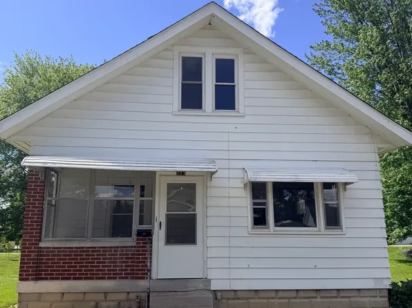 223 N Depot St, Batesville, IN 47006