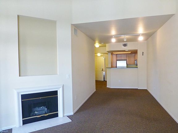 4th image of 2400 5th Ave Unit 421