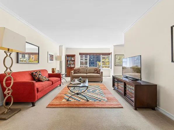 430 E 56th St APT 9B, New York, NY 10022