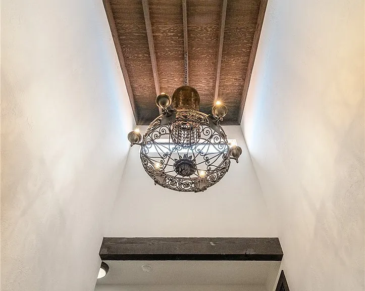 313 Diamond Ave — Photo 12