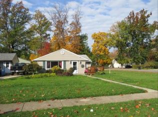 4874 Robinwood Dr, Mentor, OH 44060