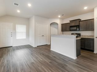 113 Arango Way, Everman, TX 76140