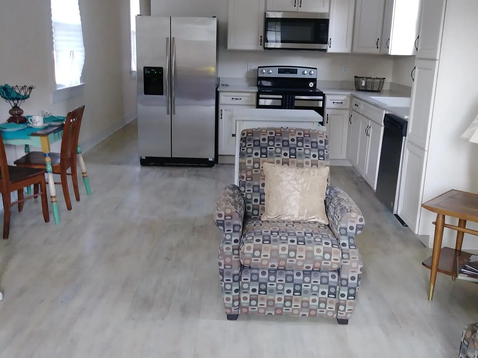2 bed, 940 sqft, $1,200 — Photo 4
