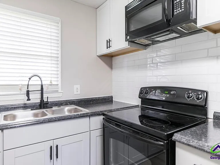 103 Sparta St — Photo 10