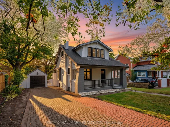 20 Elizabeth St S, Richmond Hill, ON L4C 3V4