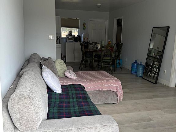 2nd image of 420 NW 7th Terrace