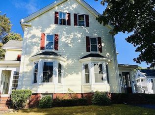 17 Chester St, Amesbury, MA 01913