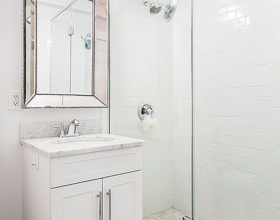 4th image of 433 W 34th St APT 12D