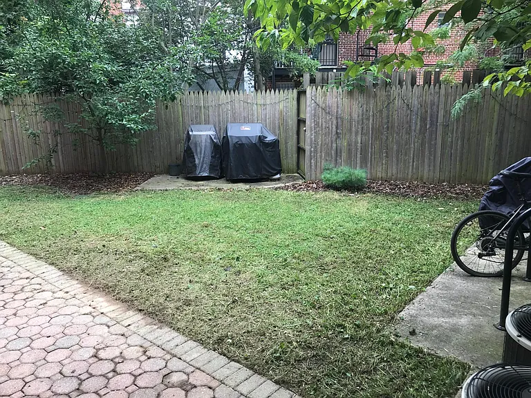 1411 Massachusetts Ave SE #1 — Photo 9
