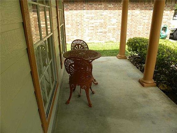 3rd image of 17508 Bottle Springs Ln