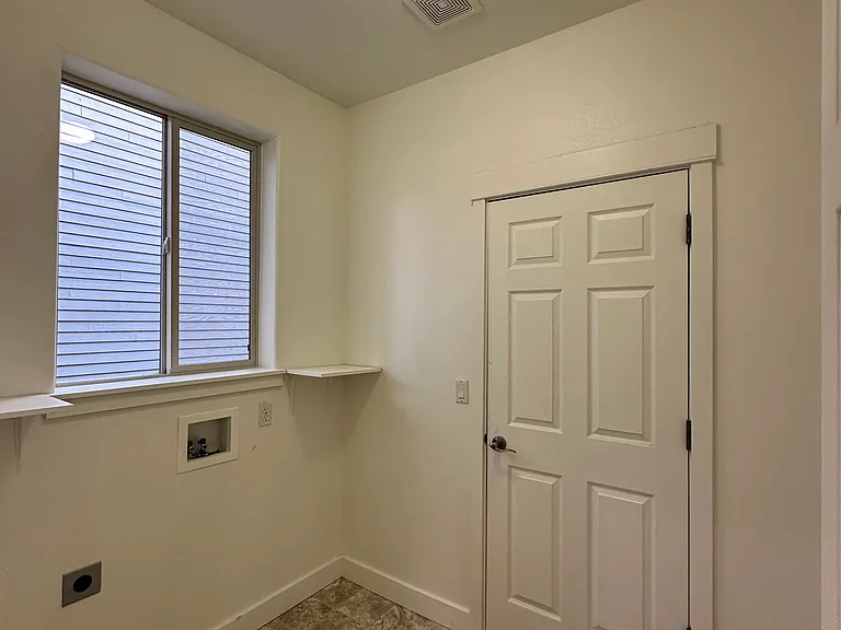 19936 Brass Dr — Photo 15