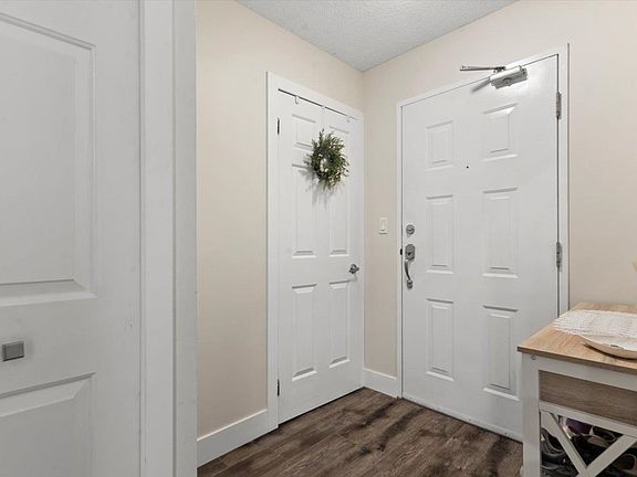 4th image of 32885 George Ferguson Way #306