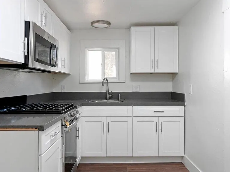 167 E Barnett St — Photo 9