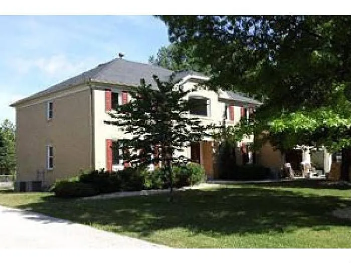 20805 London Dr photo 1