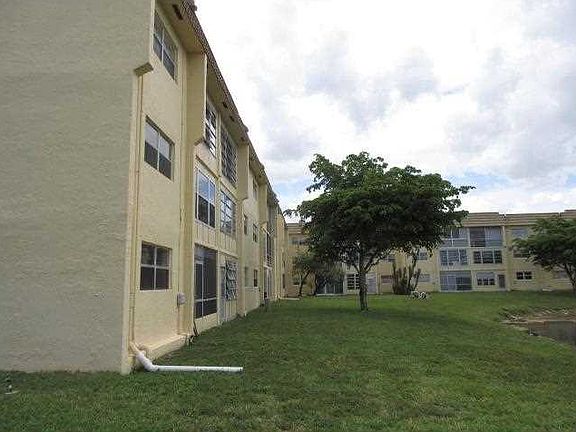 2nd image of 8600 Sunrise Lakes Blvd APT 310