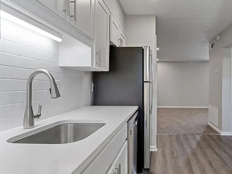 1543 Hardin Ave #7 — Photo 7