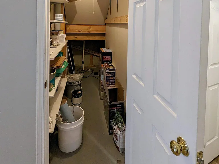 5240 Earles Ct — Photo 24