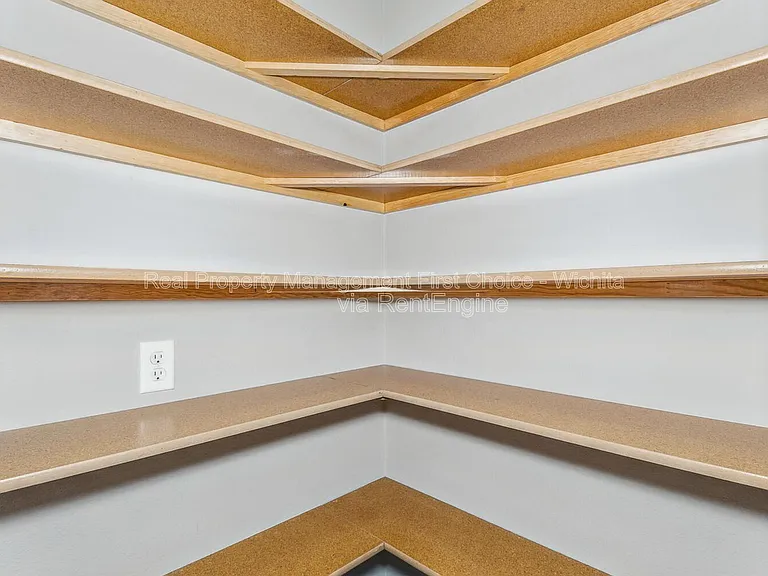 3413 W 45th St S — Photo 6