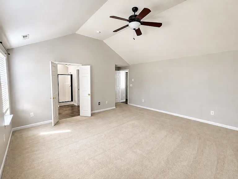 4405 Singing Oak Ct — Photo 24