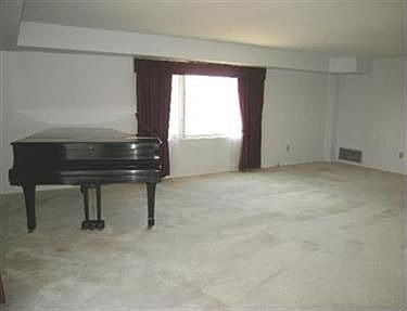 3rd image of 12500 Edgewater Dr APT 1602