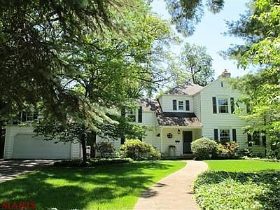 1st image of 418 E Argonne Dr