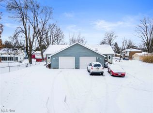 3921-3923 Huntmere Ave, Youngstown, OH 44515