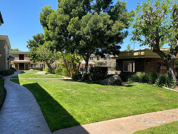 5th image of 792 Avocado Ave Unit 36