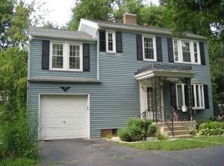 1721 W Ash St, Springfield, IL 62704