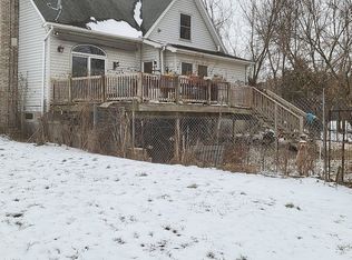 5446 Brown Rd, Avoca, MI 48006