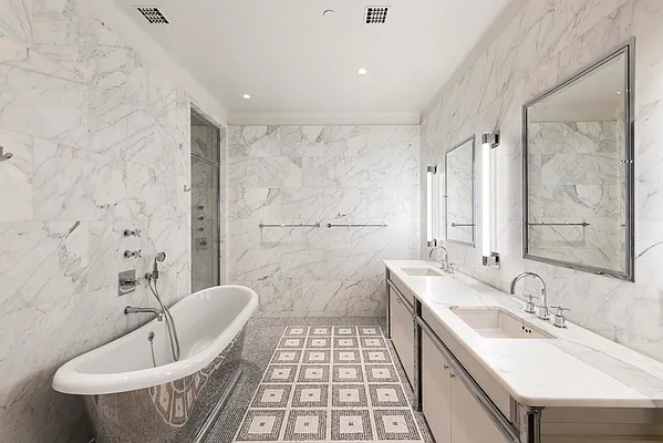 Rented by SERHANT. | media 10