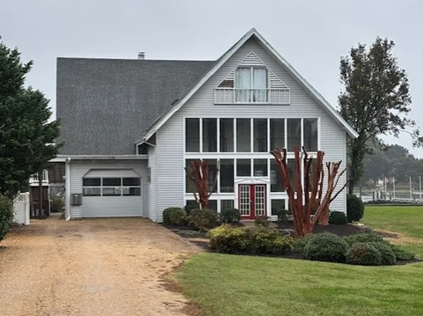 91 Marina Rd, Hampton, VA 23669