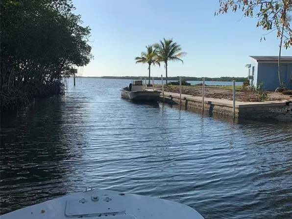 25 Michiana Dr, Terra Ceia, FL 34250