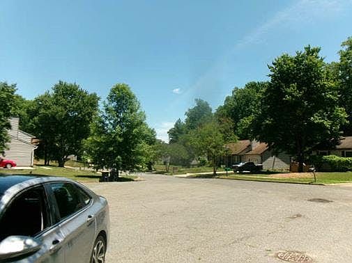5th image of 4902 Vienna Dr