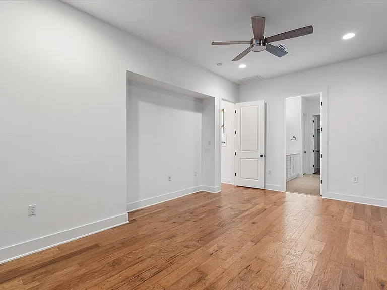 3120 Tom Miller St — Photo 33