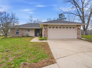 3809 Larkspur Ct, Columbia, MO 65201