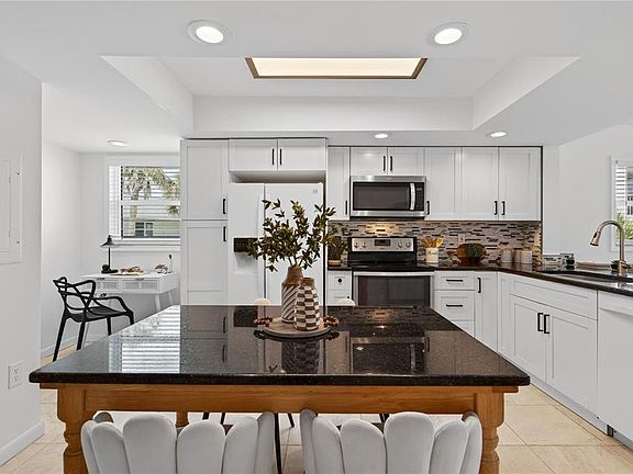 3rd image of 5031 N BEACH ROAD #118
