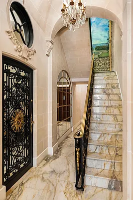 Rented by Compass | media 29