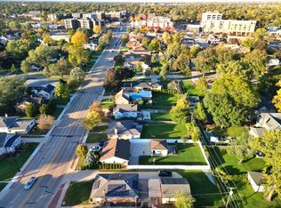 311 S Main St, Mount Prospect, IL 60056