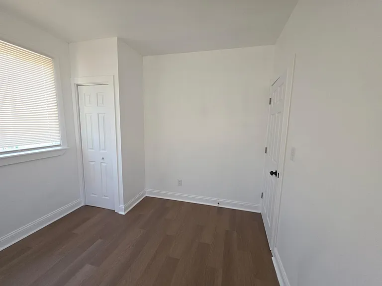 9250 Genessee St — Photo 9
