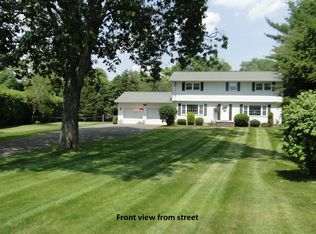 35 Beaver Dr, Saugerties, NY 12477