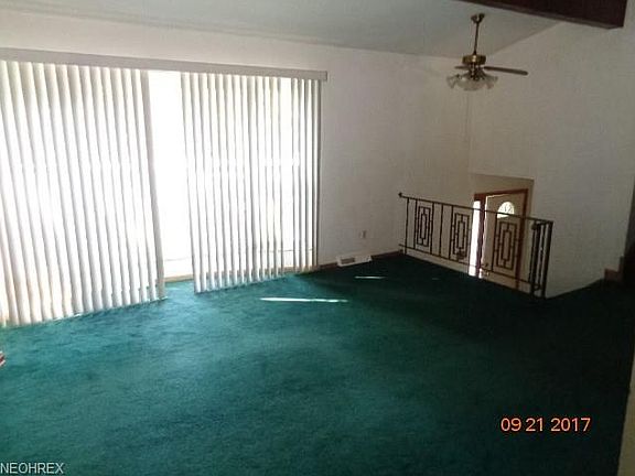 5th image of 4524 Oakridge Dr