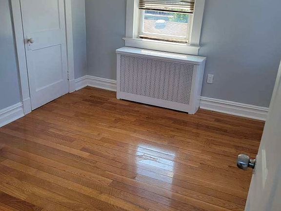 5th image of 335 Clifton Ave #5