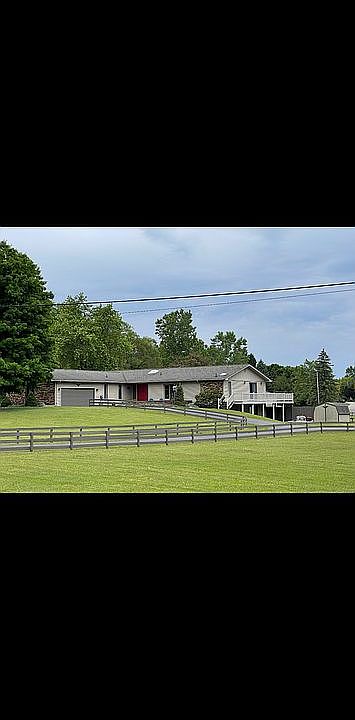 1st image of 1942 Park Dr