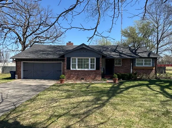 1505 S Mount Olive St, Siloam Springs, AR 72761